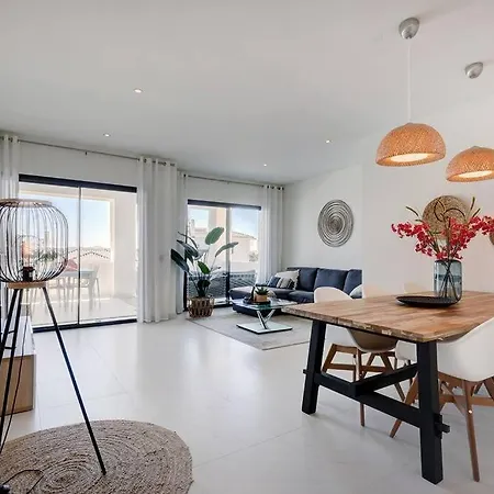 Brand New Gorgeous 2 Bed At Hills! 公寓 *